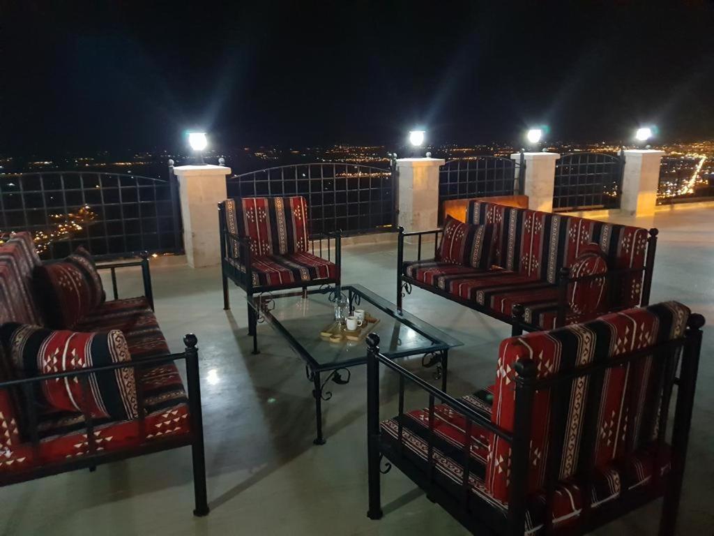 Mardin Tarihi Ulu Cami Yani, Tarihi Konak 外观 照片